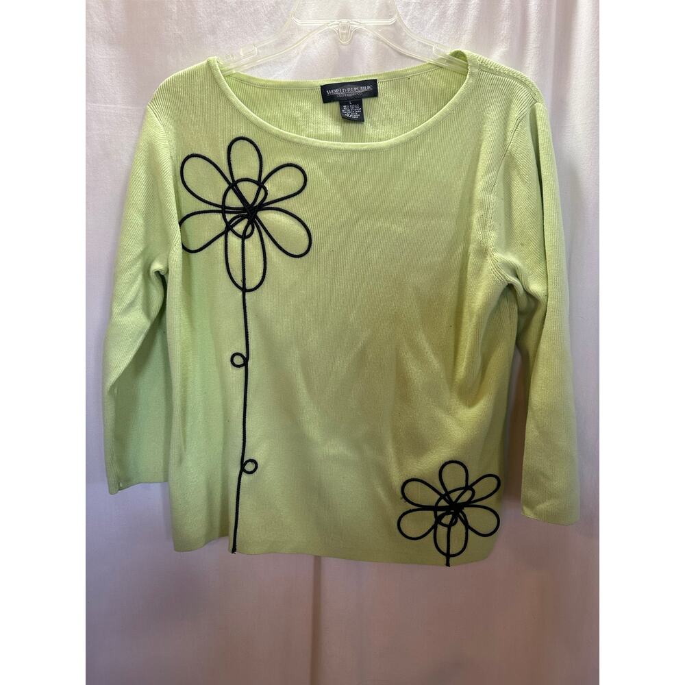 World Republic Green Knit Top with Raised Black Floral Stitching – Size L